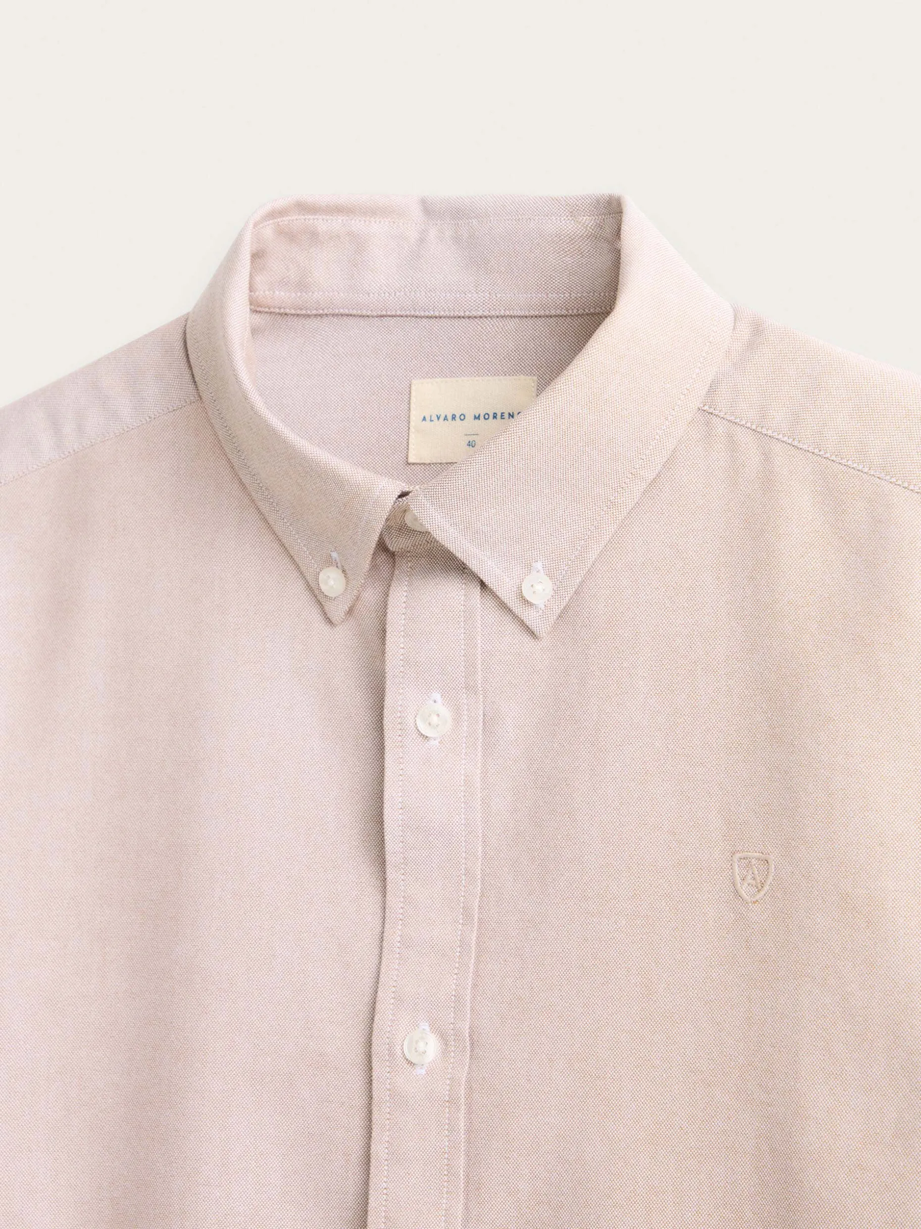 CAMISA OXFORD SOLID CAMEL