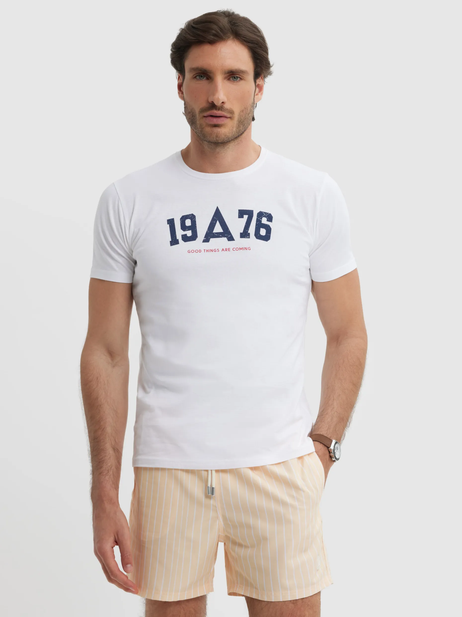 CAMISETA COLLEGE BLANCO