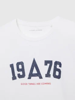 CAMISETA COLLEGE BLANCO