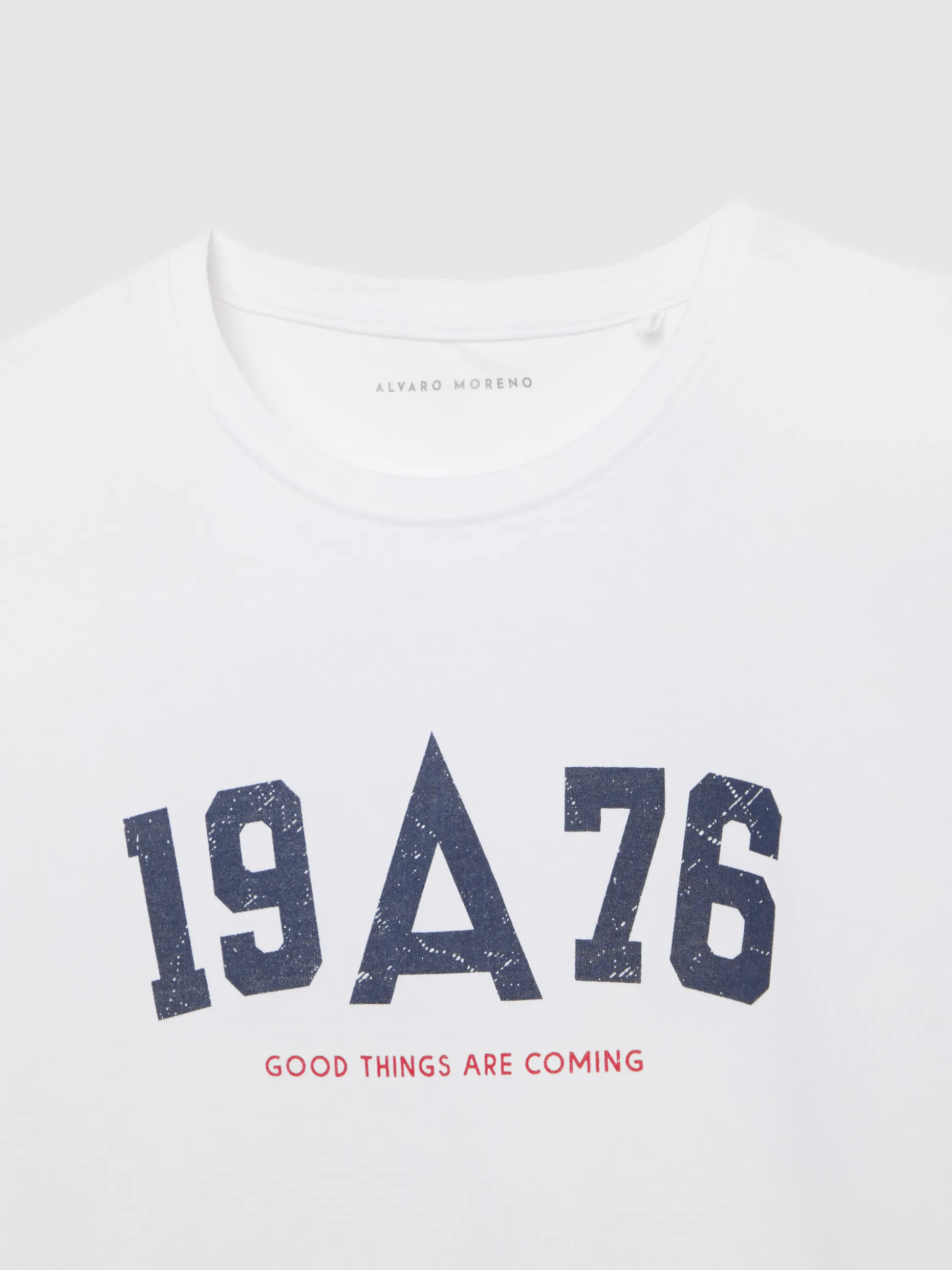 CAMISETA COLLEGE BLANCO