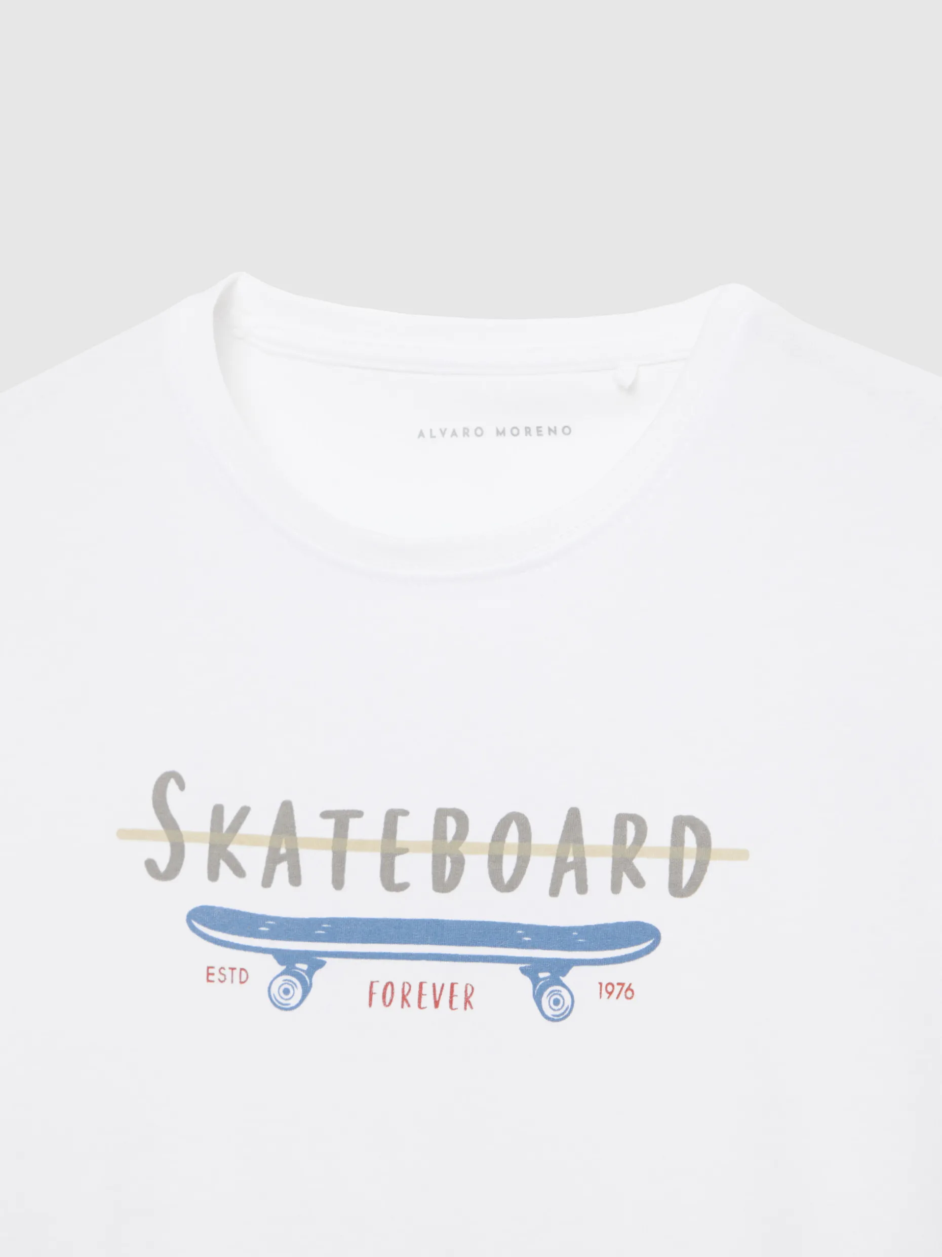 CAMISETA SKATEBOARD BLANCO