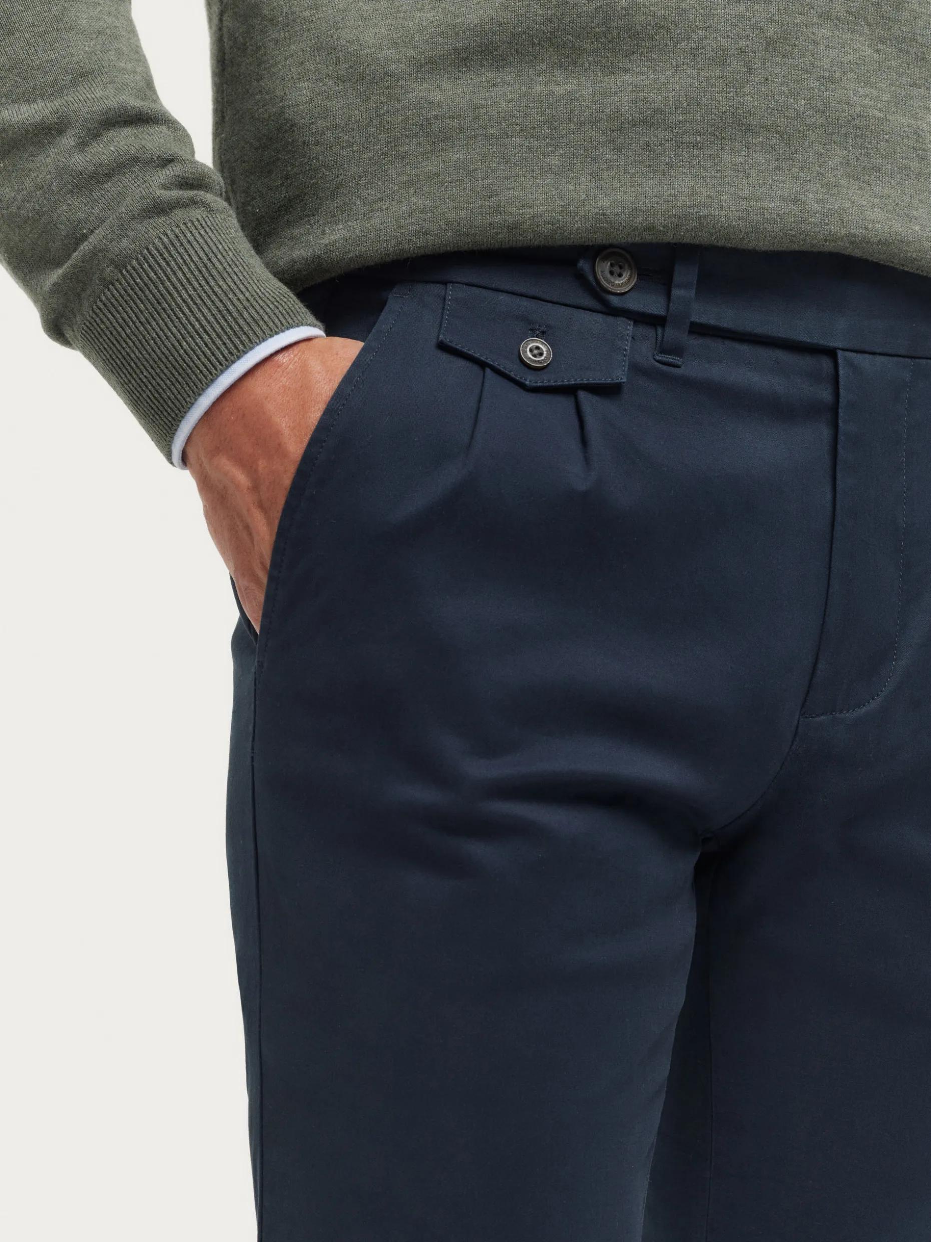 PANTALON CARROT AZUL MARINO