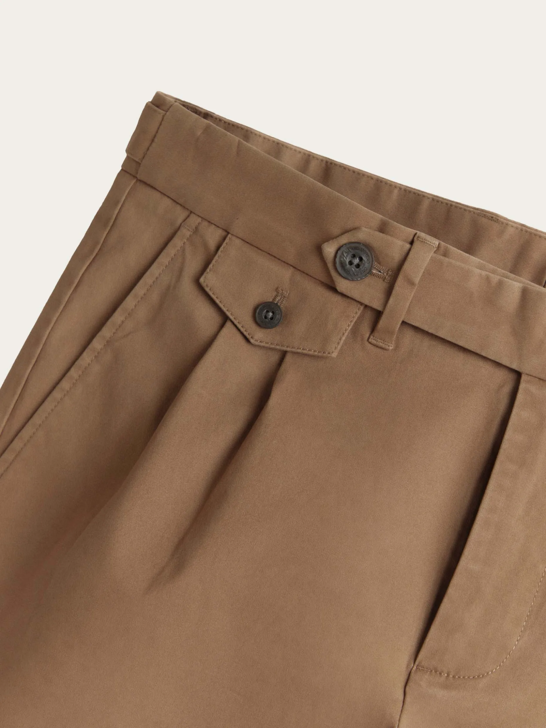PANTALON CARROT CAMEL