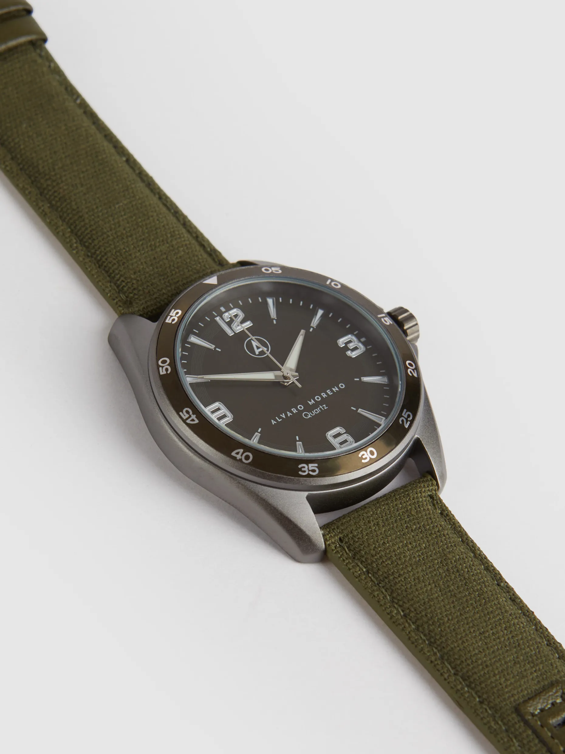 RELOJ CANVAS QUARTZ VERDE