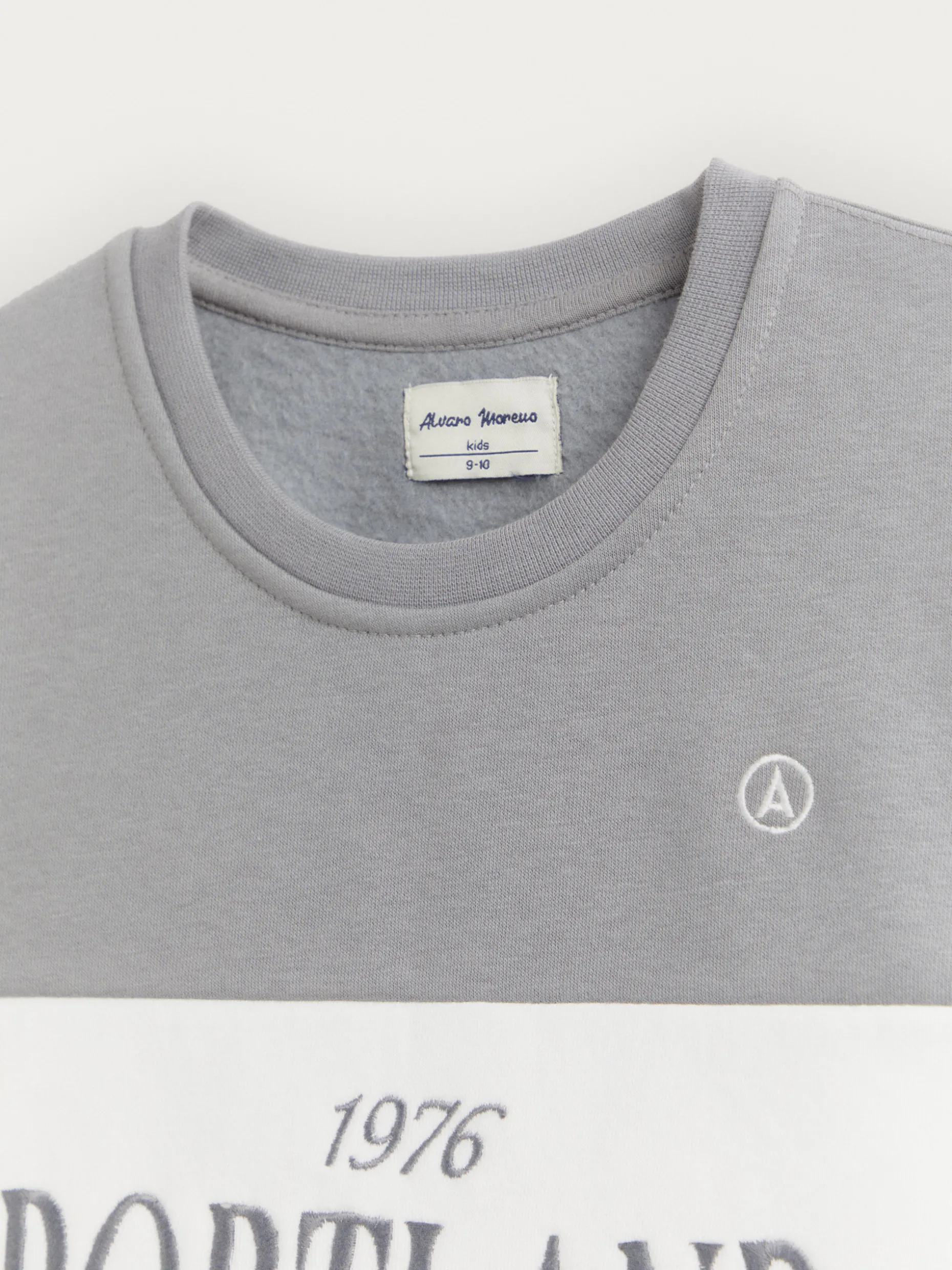 SUDADERA PORTLAND KIDS GRIS